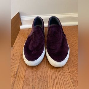 Women’s Skechers slip on shoes